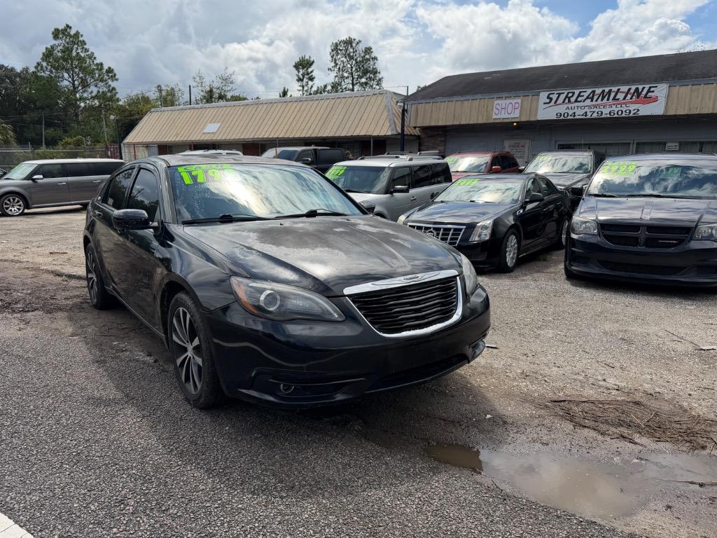 2014 Chrysler 200